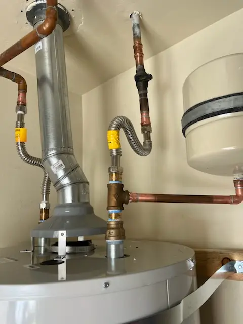 Water heater installation and plumbing repair in Dos Palos